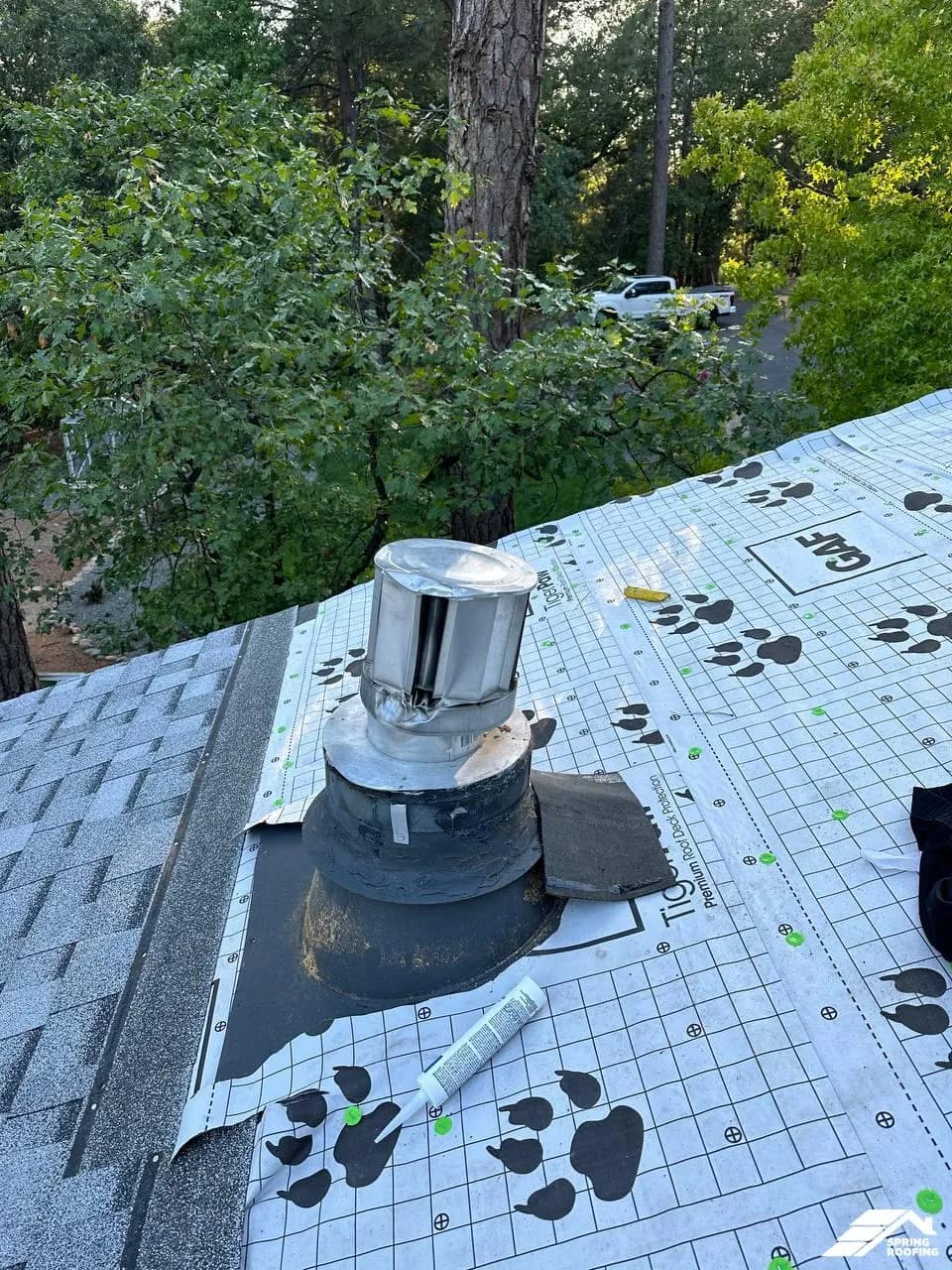 Roof Repair — Shingle Roof with Granulated Cap Underneath Valley (4)